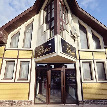 Dezire Guesthouse Baile 1 Mai Exterior foto